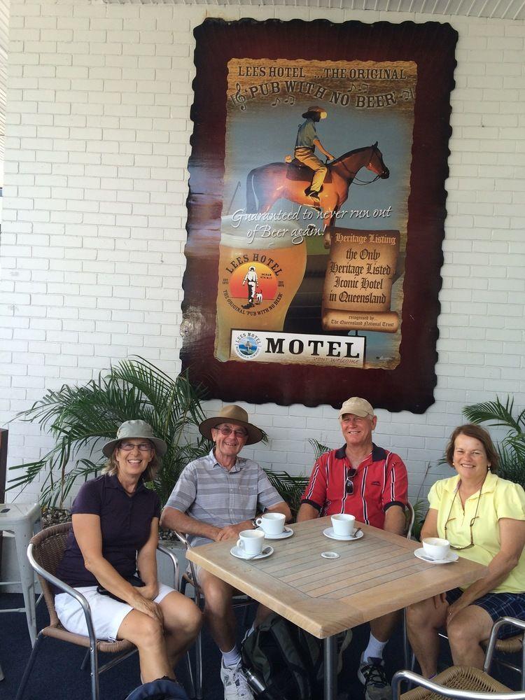 Lees Hotel Ingham Bagian luar foto