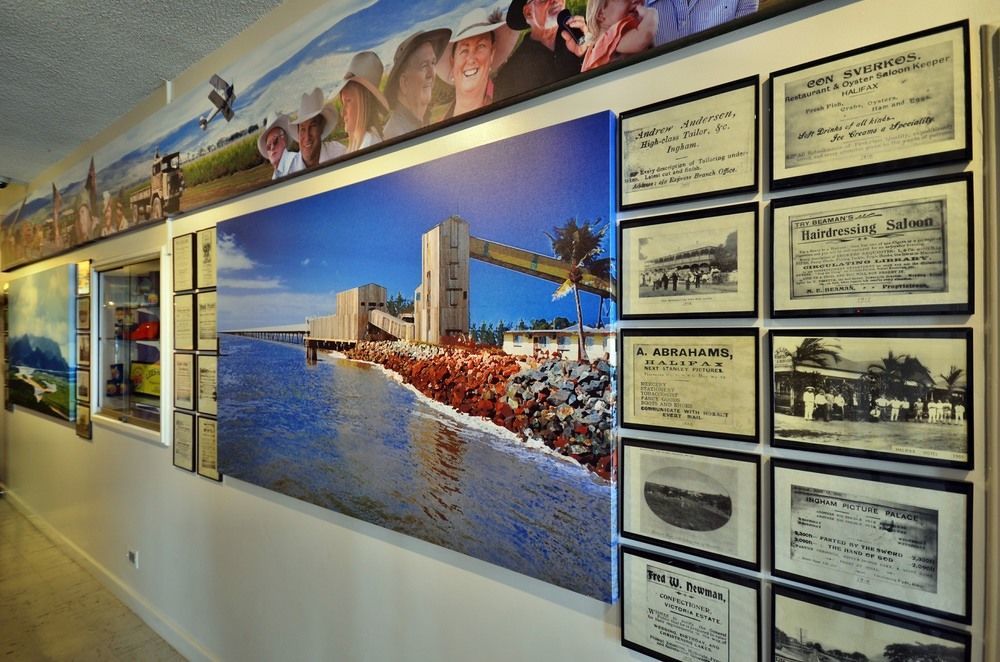Lees Hotel Ingham Bagian luar foto
